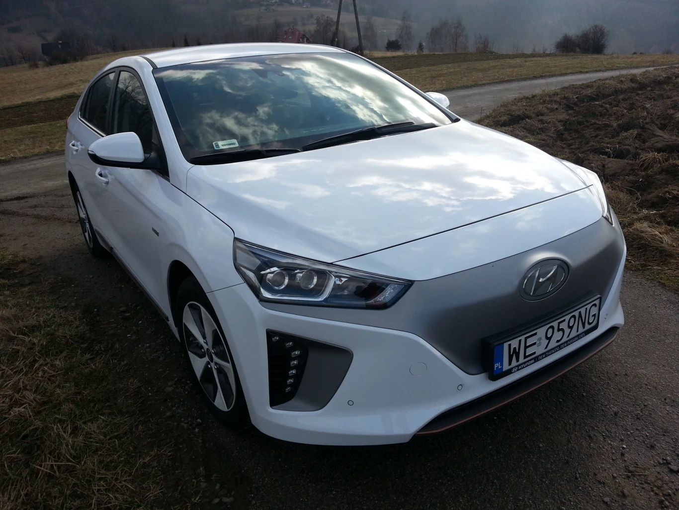 Hyundai IONIQ Electric Hyundai IONIQ Electric
