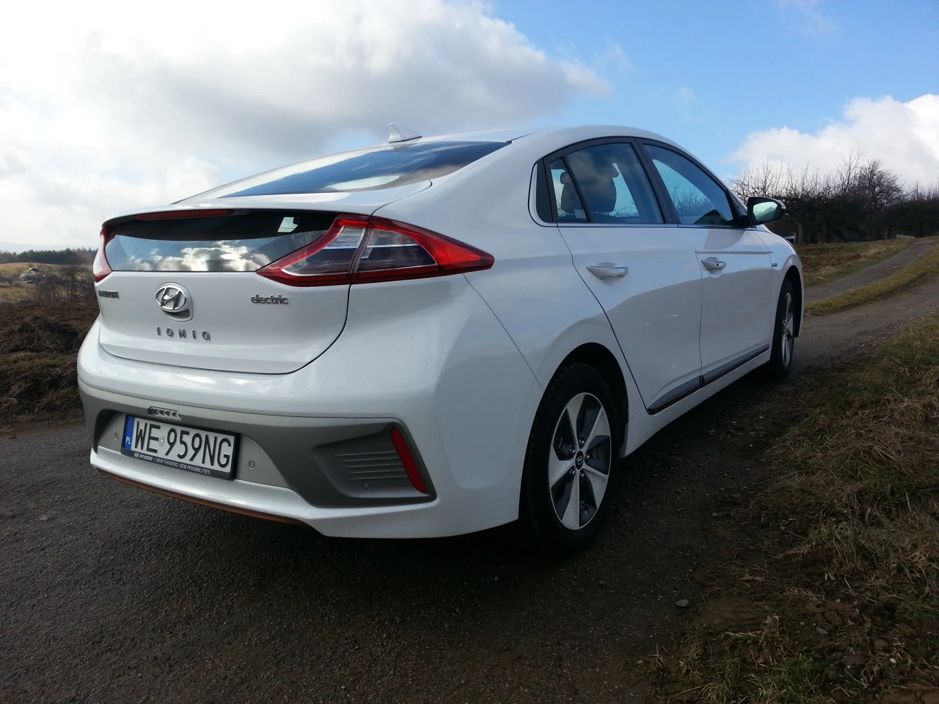 Hyundai IONIQ Electric Hyundai IONIQ Electric