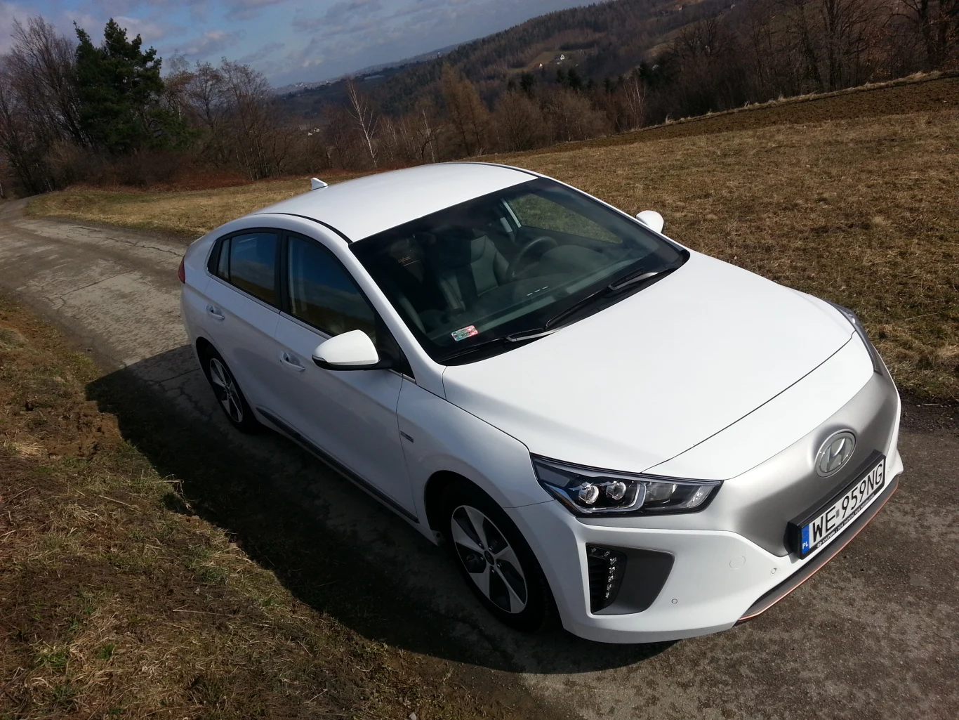 Hyundai IONIQ Electric Hyundai IONIQ Electric