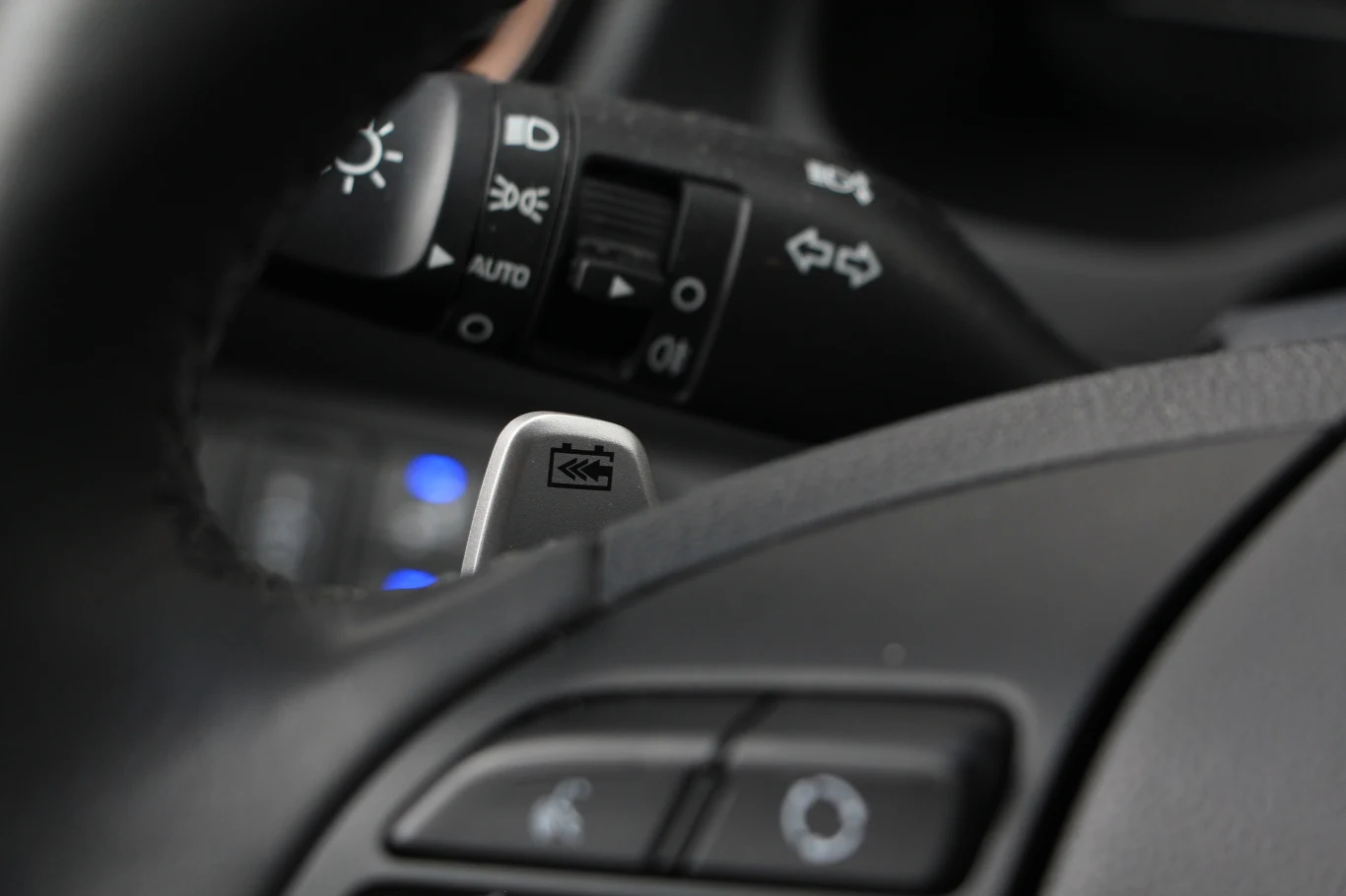 Hyundai IONIQ Electric Hyundai IONIQ Electric