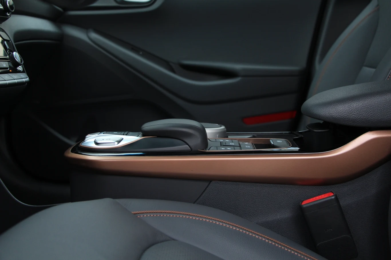 Hyundai IONIQ Electric Hyundai IONIQ Electric