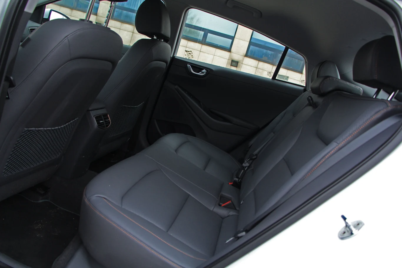 Hyundai IONIQ Electric Hyundai IONIQ Electric