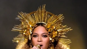 Beyonce urodzi bliźniaków?