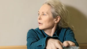 Agnieszka zacznie myśleć, że popełnia błąd, dając wolną rękę młodemu kochankowi.