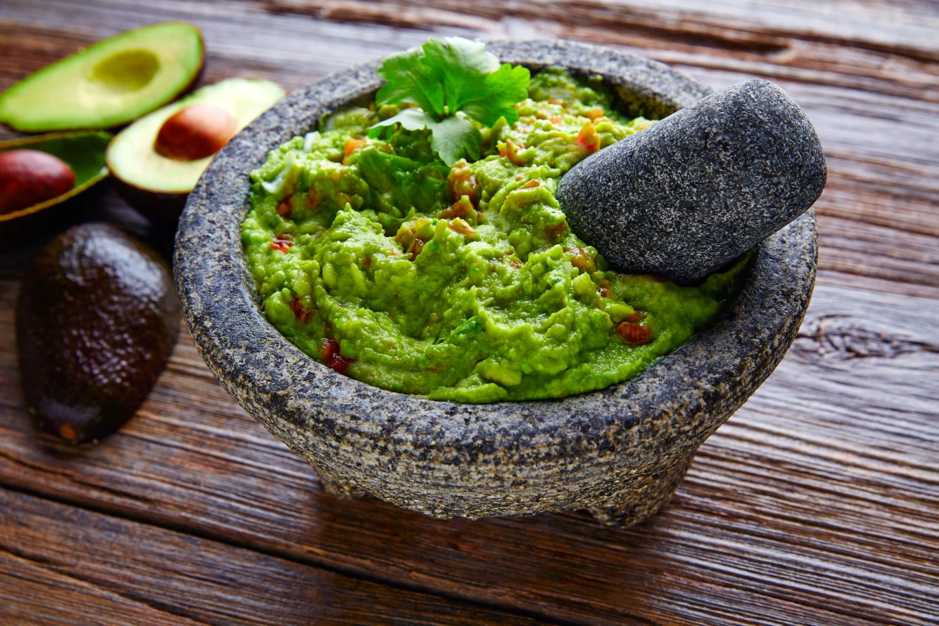 Zrobienie guacamole nie zajmuje dużo czasu, a taki posiłek przynosi mnóstwo korzyści