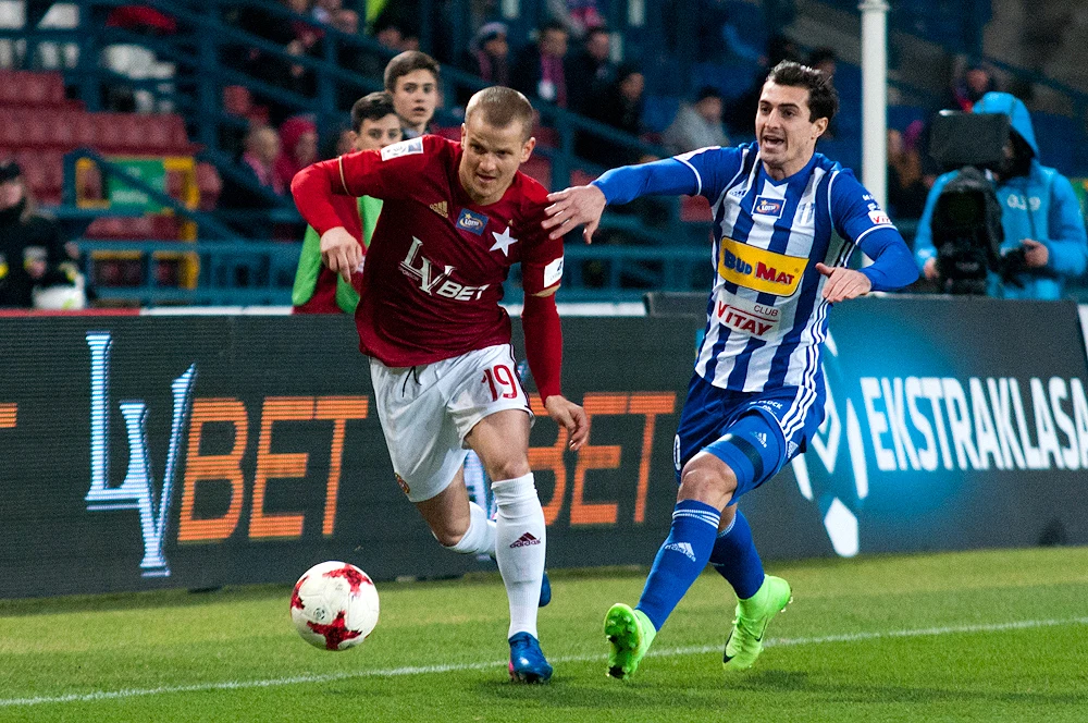 "Biała Gwiazda" w końcówce zapewniła sobie zwycięstwo nad immieniczką z Płocka "Biała Gwiazda" w końcówce zapewniła sobie zwycięstwo nad immieniczką z Płocka