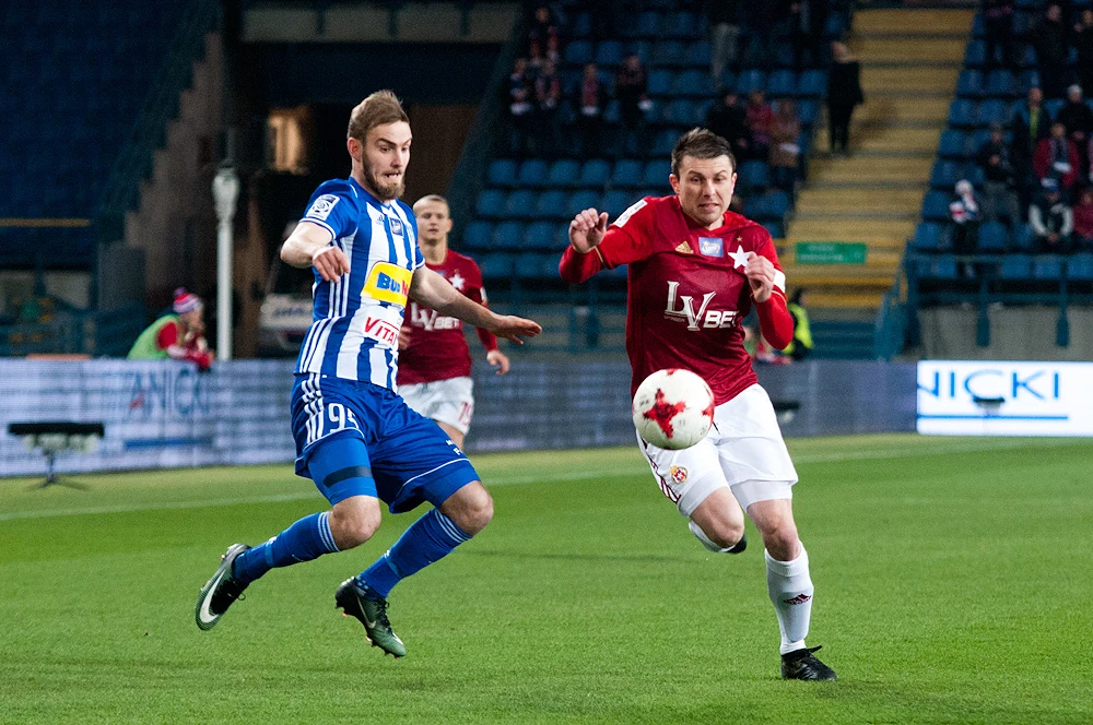 "Biała Gwiazda" w końcówce zapewniła sobie zwycięstwo nad immieniczką z Płocka "Biała Gwiazda" w końcówce zapewniła sobie zwycięstwo nad immieniczką z Płocka