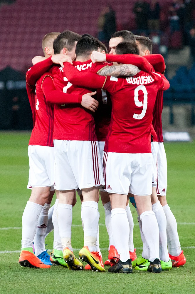 "Biała Gwiazda" w końcówce zapewniła sobie zwycięstwo nad immieniczką z Płocka "Biała Gwiazda" w końcówce zapewniła sobie zwycięstwo nad immieniczką z Płocka