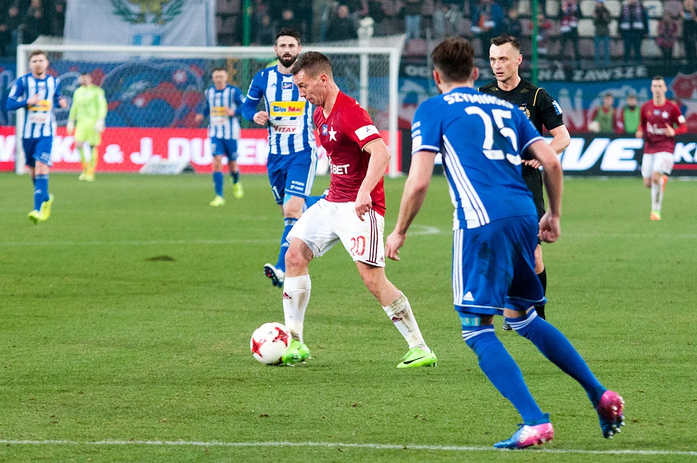 "Biała Gwiazda" w końcówce zapewniła sobie zwycięstwo nad immieniczką z Płocka "Biała Gwiazda" w końcówce zapewniła sobie zwycięstwo nad immieniczką z Płocka