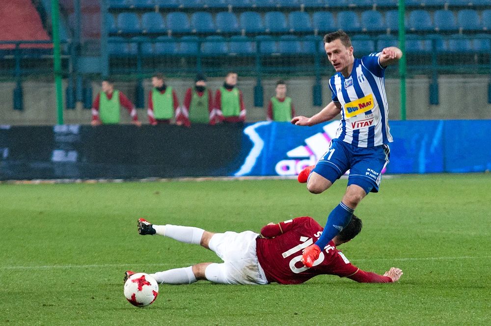 "Biała Gwiazda" w końcówce zapewniła sobie zwycięstwo nad immieniczką z Płocka "Biała Gwiazda" w końcówce zapewniła sobie zwycięstwo nad immieniczką z Płocka