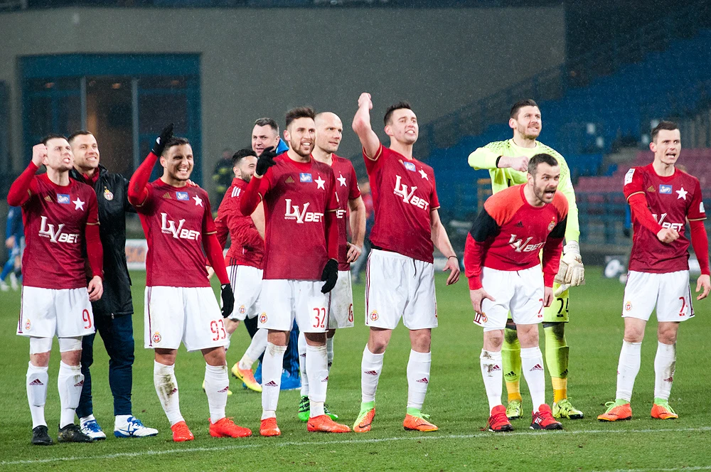 "Biała Gwiazda" w końcówce zapewniła sobie zwycięstwo nad immieniczką z Płocka "Biała Gwiazda" w końcówce zapewniła sobie zwycięstwo nad immieniczką z Płocka