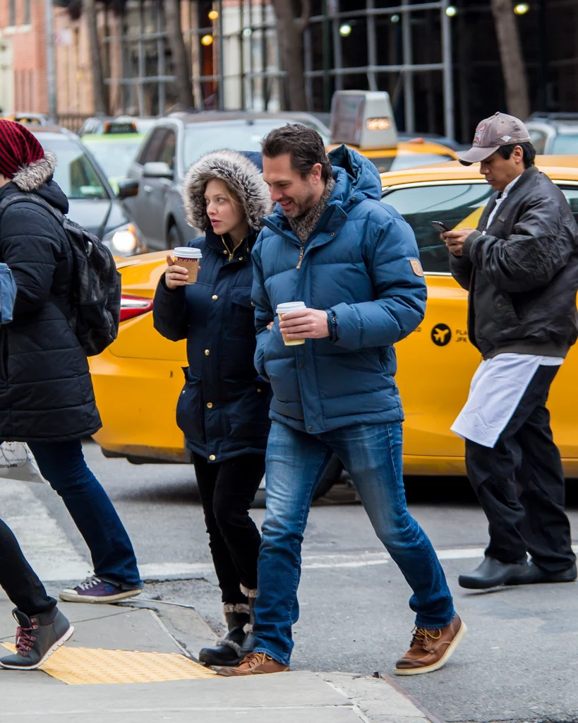 Amanda Seyfried i Thomas Sadoski 