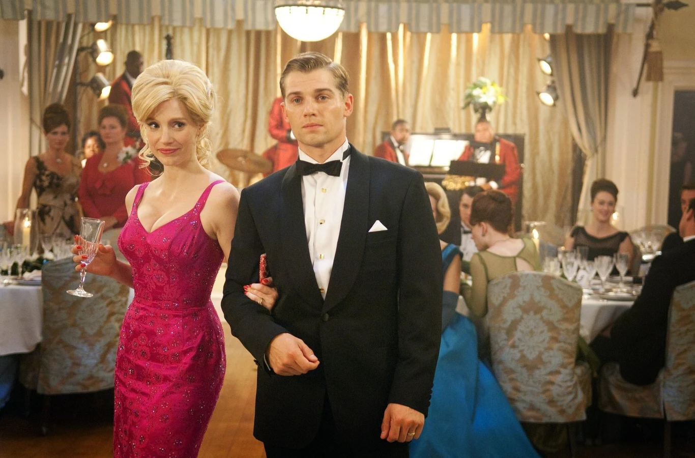  Kolejne projekty z jej udziałem z 2011 roku, to "Take Shelter", "Koriolan" i "Teksas - pola śmierci". I wreszcie "Służące" (na zdjęciu), gdzie zagrała nietypową jak na lata 60. XX wieku gospodynię domową z amerykańskiego Południa, nie potrafiącą gotować i rozpaczliwie poszukującą służącej. Za tę kreację Jassica Chastain otrzymała swą pierwszą nominację do Oscara.