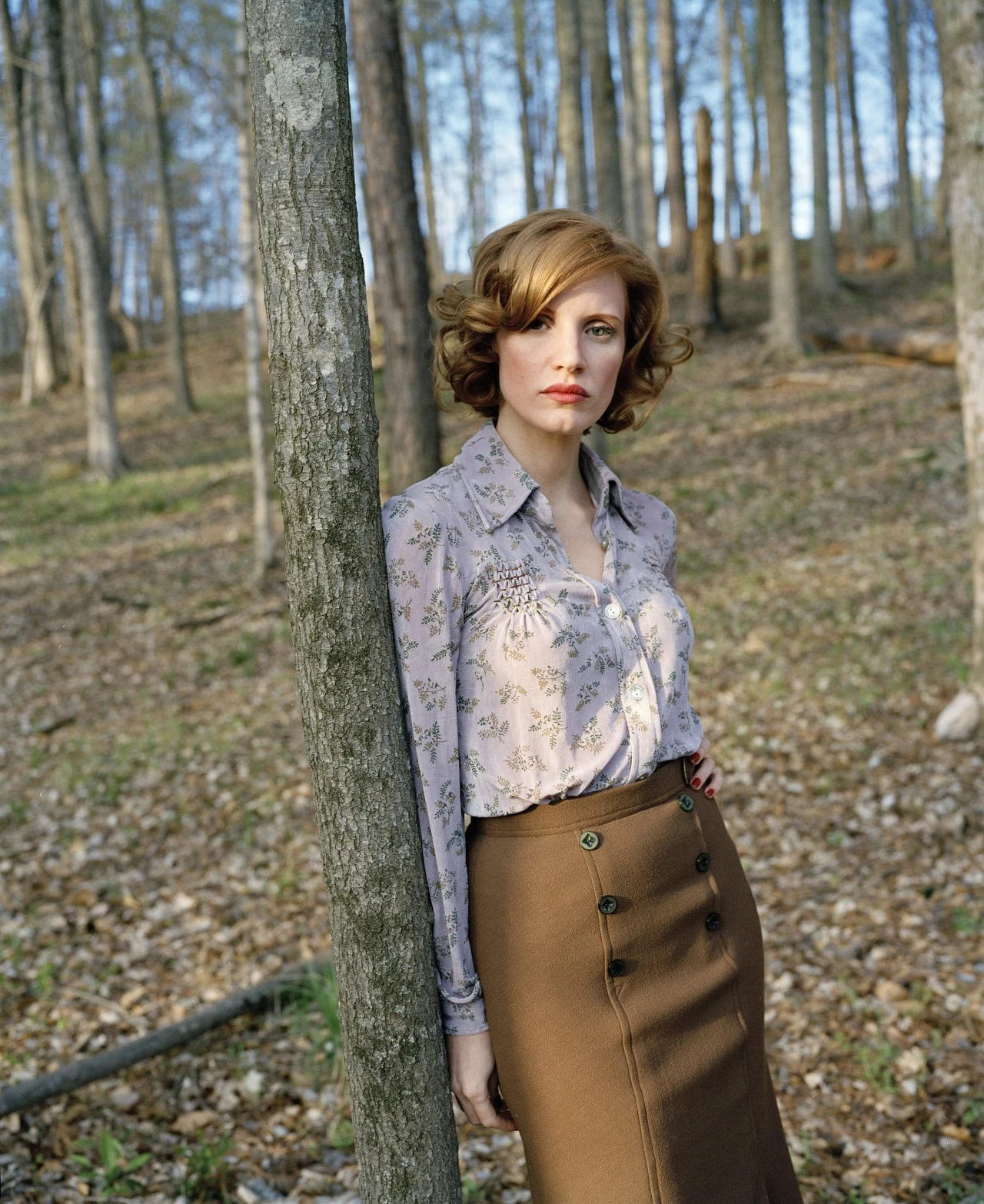 W 2012 roku Chastain zagrała również w dramacie "Gangster", którego akcja osadzona została na amerykańskim Południu w czasach Wielkiego Kryzysu i prohibicji. Chastain wcieliła się w dziewczynę z wielkiego miasta, tancerkę, która ucieka z Chicago na "zabitą dechami wieś" w stanie Wirginia. Zatrudnia się jako barmanka i wkrótce wdaje w romans z szorstkim w obejściu, małomównym producentem nielegalnego bimbru, Forrestem Bondurantem (Tom Hardy).