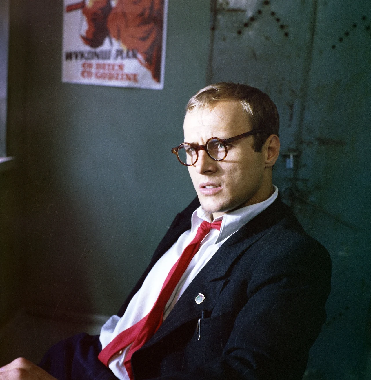 Rok później zebrał dobre recenzje za kreację w filmie "Wielki bieg" Jerzego Domaradzkiego (na zdjęciu). Popularność aktora wzrosła jeszcze bardziej, gdy w 1982 roku zagrał tytułowego bohatera w serialu "Życie Kamila Kuranta" (reż. Grzegorz Warchoł). W 1984 roku wcielił się w postać Krzysztofa Kamila Baczyńskiego w filmie "Dzień czwarty" Ludmiły Niedbalskiej.