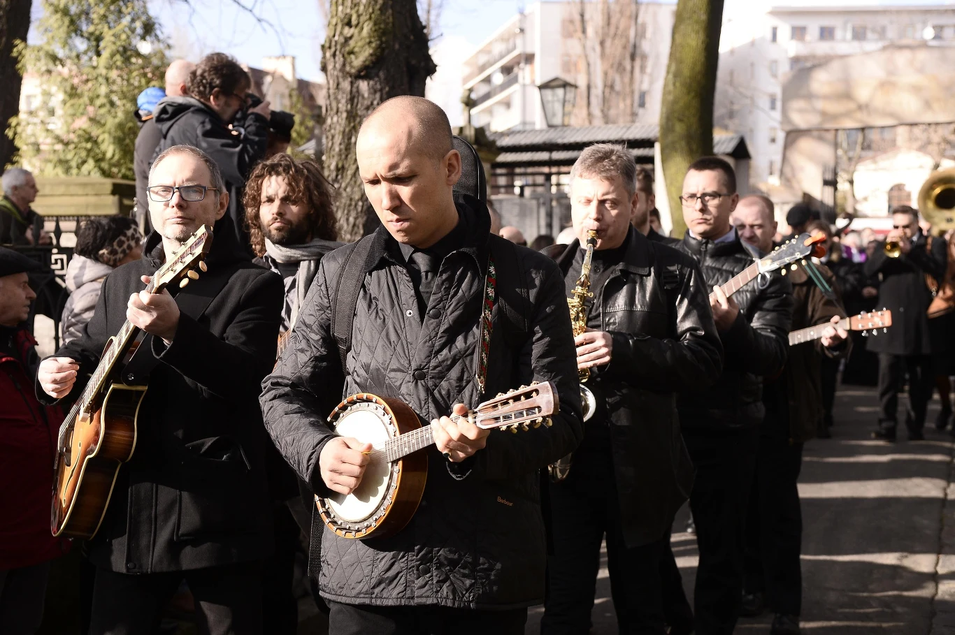 Jan Młynarski na pogrzebie Wojciecha Młynarskiego