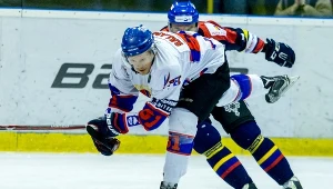 awodnik Tempish Polonii Bytom Błażej Salamon (front) i Jarosław Różański (tył) z TatrySki Podhala Nowy Targ