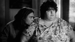 Darlene Cates  i Johnny Depp w filmie "Co gryzie Gilberta Grape'a?" - fot. Paramount/REX/Shutterstock