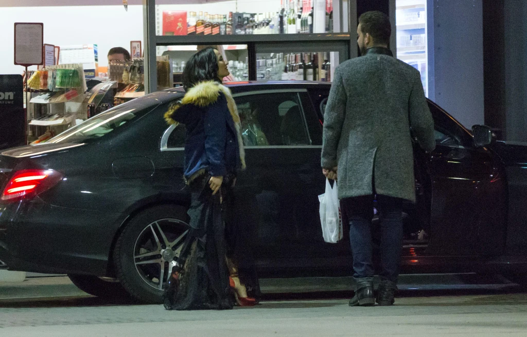 Steczkowska na stacji benzynowej Steczkowska na stacji benzynowej