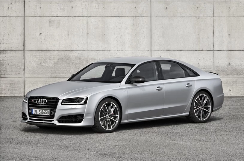 Audi S8 plus