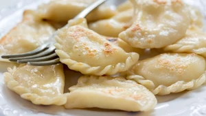 Miękkie ciasto i pyszny farsz, to sekret dobrych pierogów 
