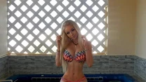 Valeriqa Lukyanova