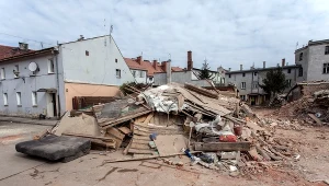 Zawalona kamienica w Świebodzicach