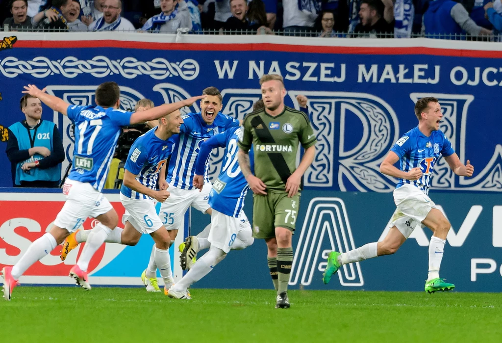 Gole w tym spotkaniu padły w końcówce. W 82. minucie prowadzenie gospodarzom dał Tomasz Kędziora. Trzy punkty obrońcom tytułu zapewnili Maciej Dąbrowski i Kasper Hamalainen.