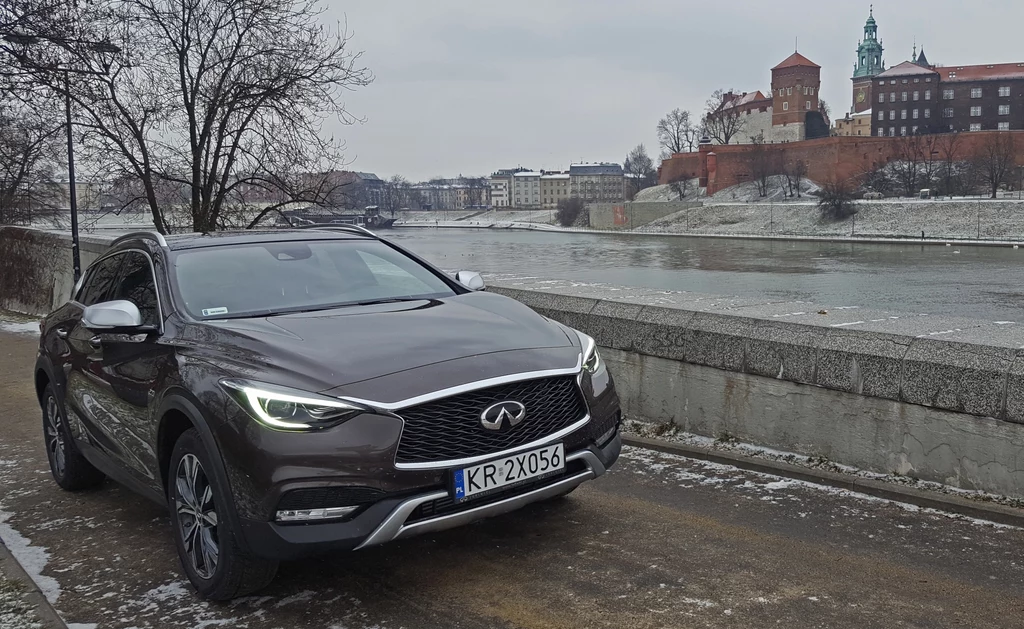 Infiniti QX30