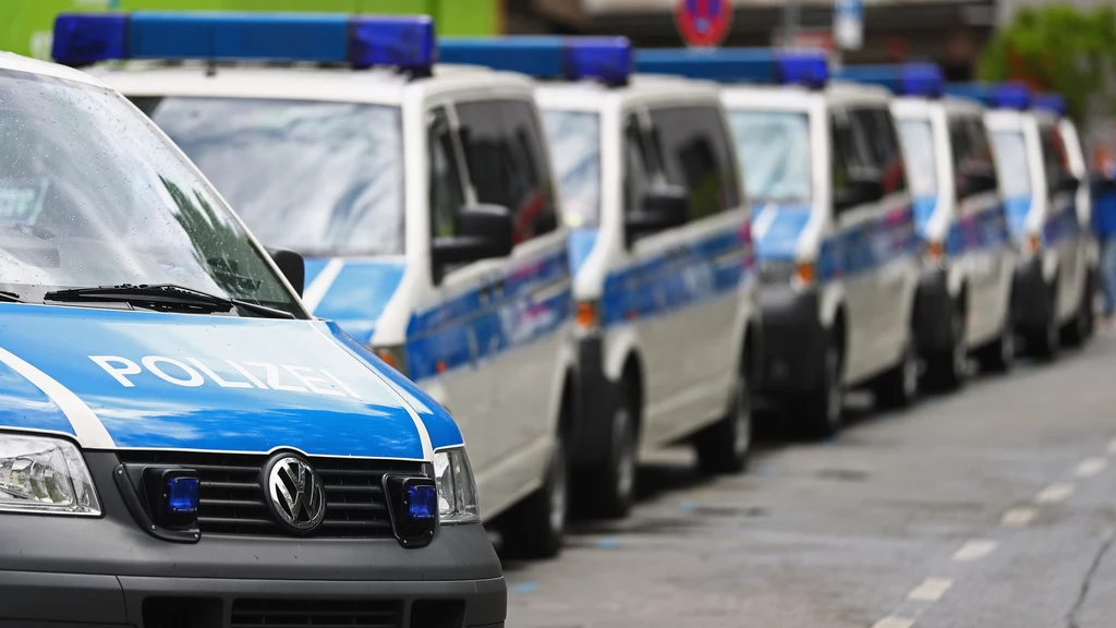 Policjanci zapewniają, że będą odsyłać nienależne pieniądze