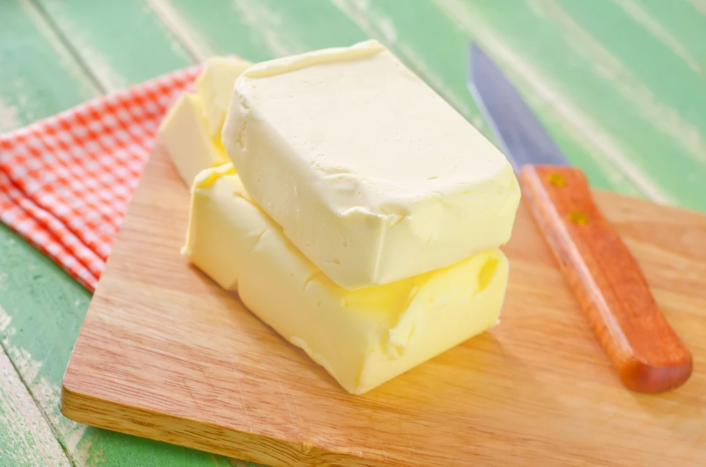 Maluchy w wieku 3 lat powinny zjadać 2 łyżeczki masła dziennie