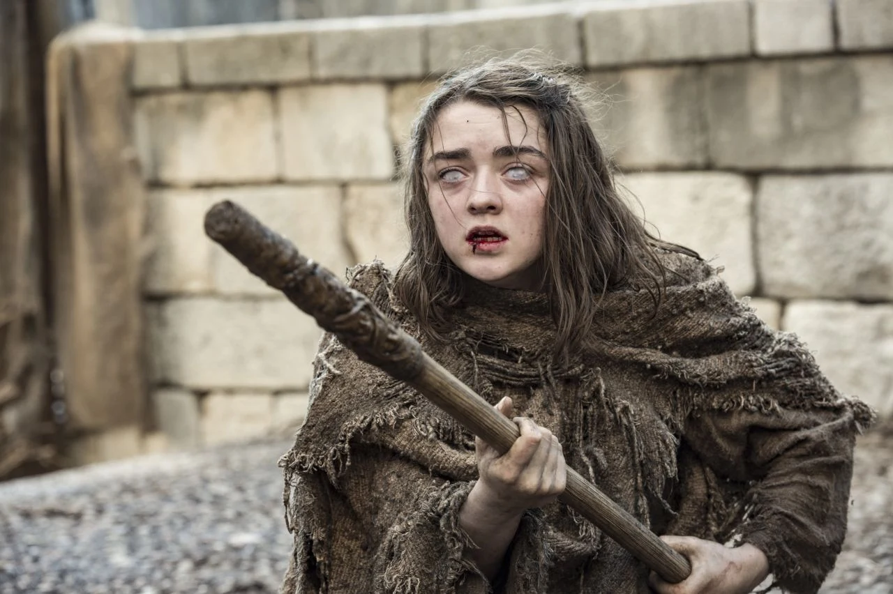 Najbardziej znana ekranową kreacją Maisie Williams jest rola Aryi Stark w serialu HBO "Gra o tron".
 
- Gdy rozpoczynały się castingi do pilotażowego odcinka "Gry o tron", miałam tylko 12 lat, dlatego ze scenariuszem i książką najpierw zapoznali się moi rodzice. Wiedzieli więc, że serial nie jest dla dzieci, ale jestem im wdzięczna za to, że zgodzili się, bym w nim zagrała - Williams powiedziała w rozmowie z "Tele Tygodniem".

 