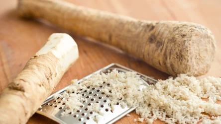 Jak trzeć chrzan, by nie szczypał w oczy?