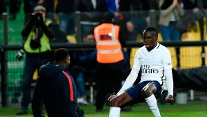 Blaise Matuidi (z prawej) został bohaterem PSG