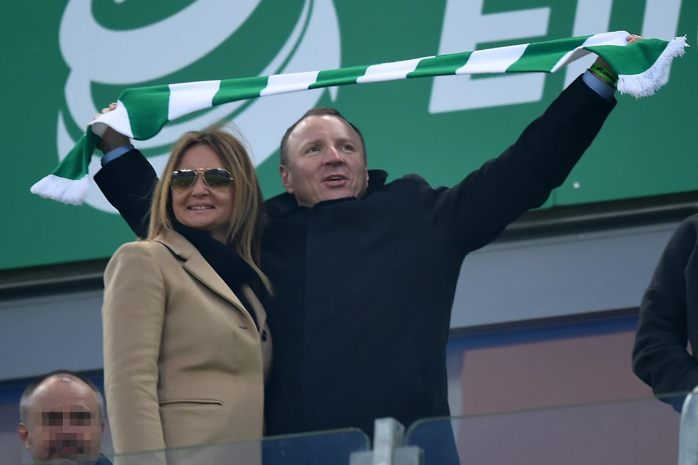 Jacek Kurski z ukochaną na meczu Lechia Gdańsk-Arka Gdynia