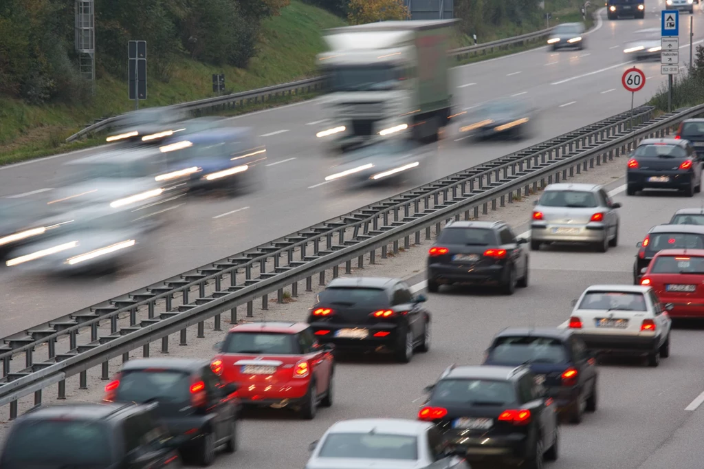 Na niemieckich autostradach znów nie będzie ograniczeń prędkości