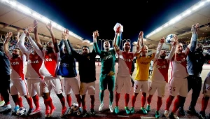 Piłkarze AS Monaco świętują awans do półfinału Ligi Mistrzów