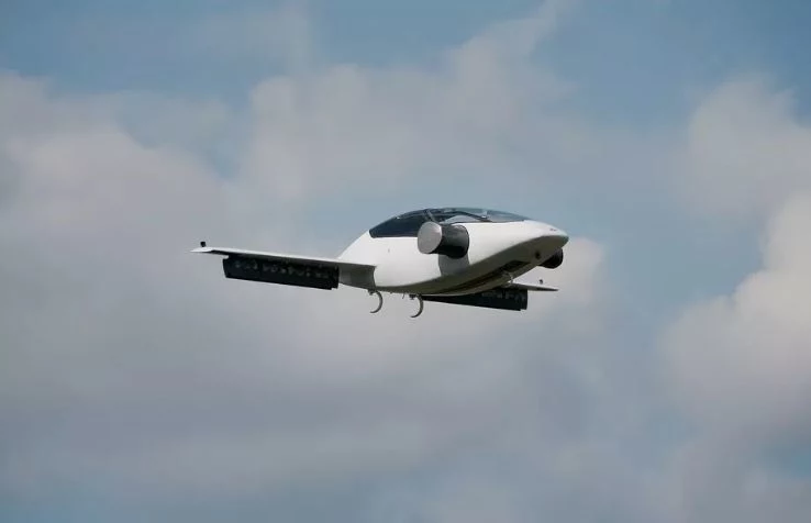 Lilium Jet będzie sterowany za pomocą smartfonu Lilium Jet będzie sterowany za pomocą smartfonu