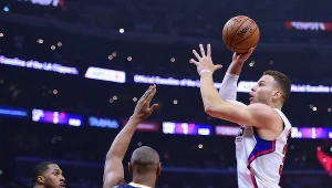Blake Griffin z piłą w rękach podczas meczu NBA
