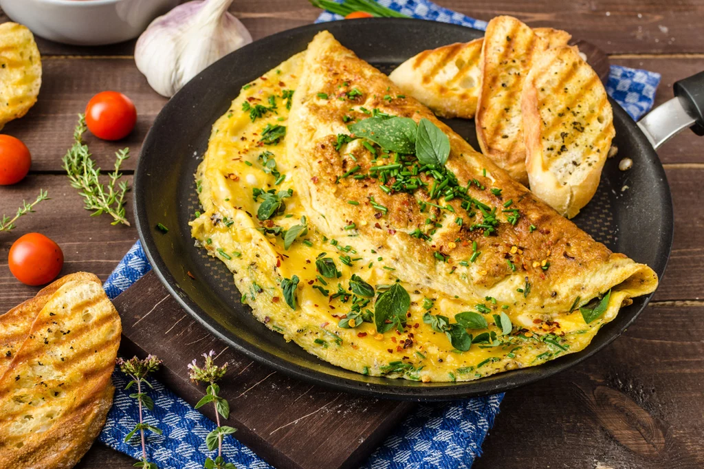 Omlet ze szpinakiem i majerankiem Omlet ze szpinakiem i majerankiem