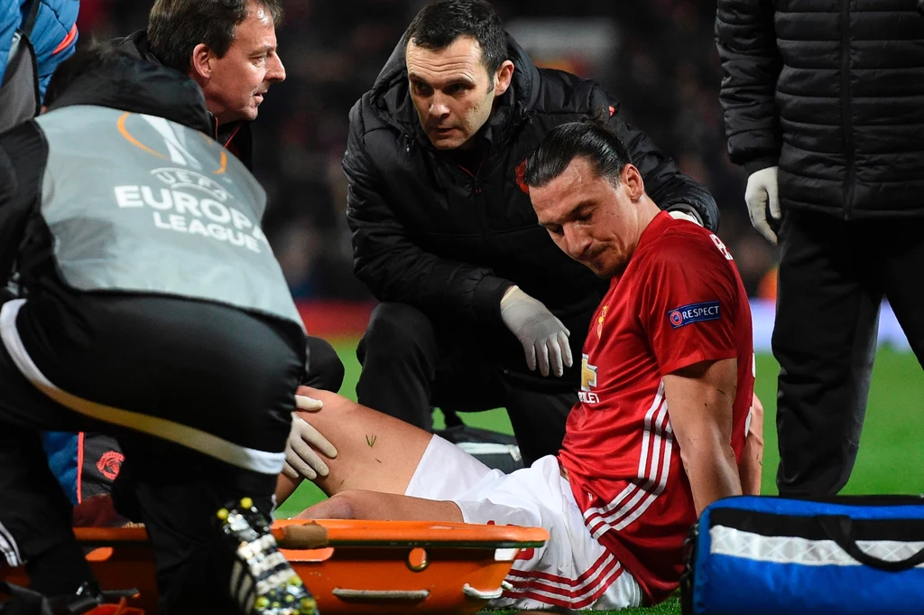Zlatan Ibrahimović Old Trafford opuścił na noszach