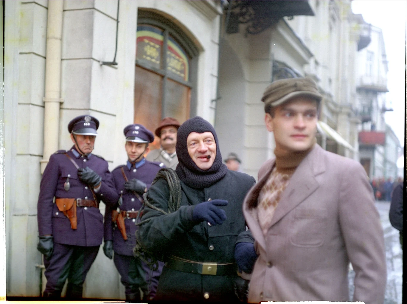 Poza serialami, Pyrkosz regularnie występował także w filmach fabularnych. Często były to role dramatyczne, np. w "Prognozie pogody" Antoniego Krauze. Najważniejszy okazał się jednak jego udział w "Vabanku" (1981), reżyserskim debiucie Juliusza Machulskiego. Wcielił się w rolę Duńczyka, mistrza unieszkodliwiania systemów alarmowych, który pomaga głównemu bohaterowi w obrabowaniu banku. Rolę tę powtórzy w sequelu "Vabank II, czyli riposta" (1984).