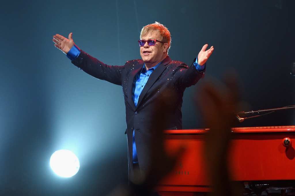 Elton John borykał się z poważną infekcją