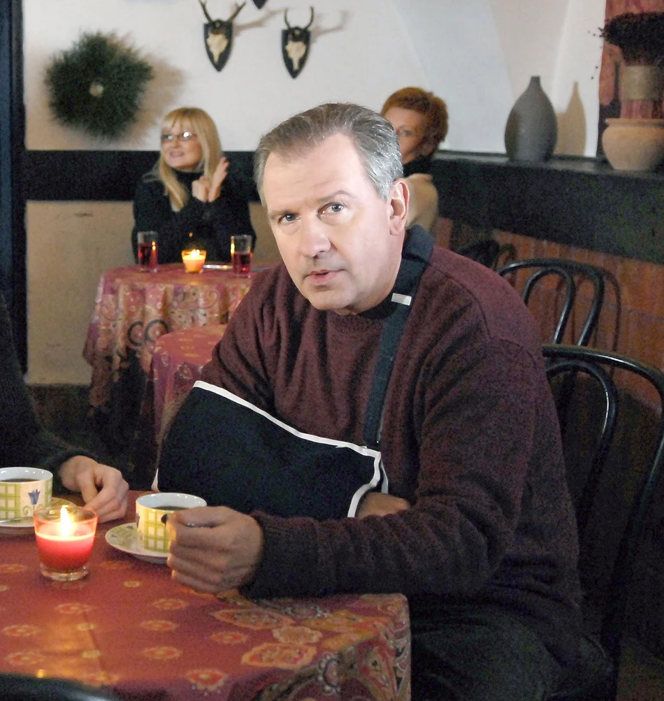 Tomasz Stockinger na planie serialu "Klan"