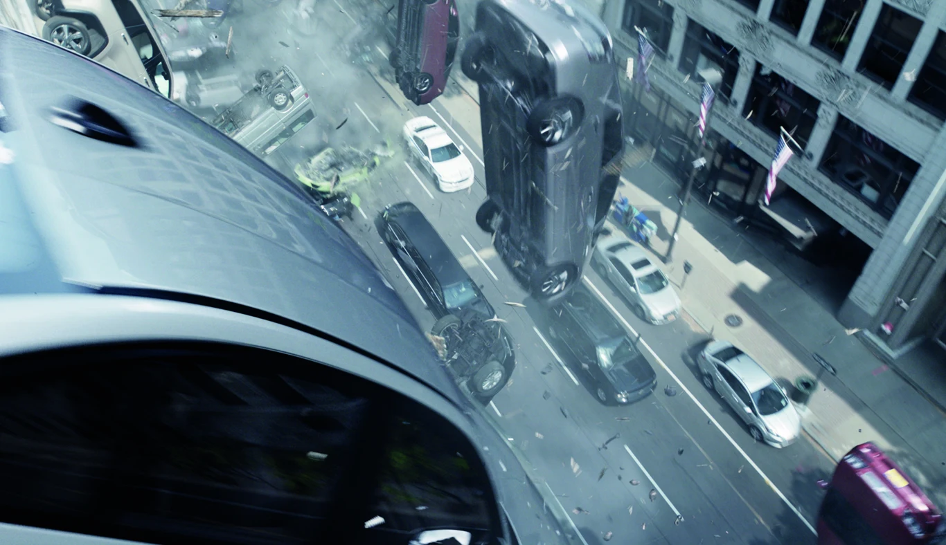 Kadr z filmu "Szybcy i wściekli 8"