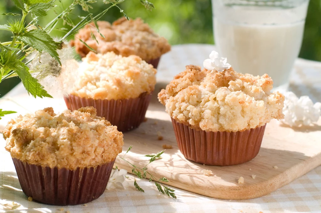 Drożdżowe muffinki z kruszonką Drożdżowe muffinki z kruszonką