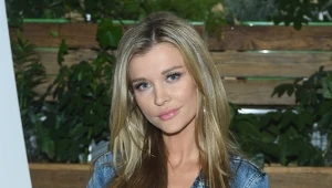 Uśmiecham się do wszystkich. Na początku w Polsce patrzono więc na mnie jak na wariatkę - wspomina popularna "Dżoana"