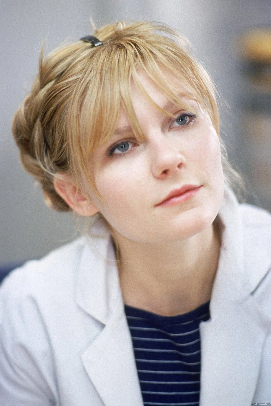 W międzyczasie Dunst wystąpiła m.in. w dramacie "Uśmiech Mony Lizy" (2003) Mike'a Newella, u boku Julii Roberts, Maggie Gyllenhaal i Julii Styles, kryminale "Skazany na wolność" (2003) oraz komediodramacie "Zakochany bez pamięci" (2004) Michela Gondry'ego, gdzie kreowała drugoplanową rolę Mary (gwiazdami produkcji byli Jim Carrey i Kate Winslet).