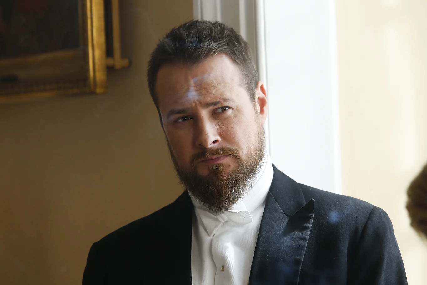 Paweł Małaszyński jest wokalistką grupy Cochise. Zespół powstał w 2004 roku w Białymstoku, ale swoją koncertową działalność rozpoczął na dobre przed siedmioma laty, gdy ukazał się debiutancki album "Still Alive". Od tego czasu grupa dorobiła się kolejnych trzech płyt studyjnych. W międzyczasie Paweł Małaszyński nagrał, wraz z Anną Karwan piosenkę "Love Catch", która promowała film "Świadek koronny" z 2007 roku 