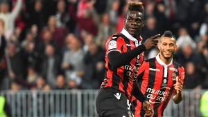 Mario Balotelli cieszy się ze zdobycia bramki w starciu z PSG
